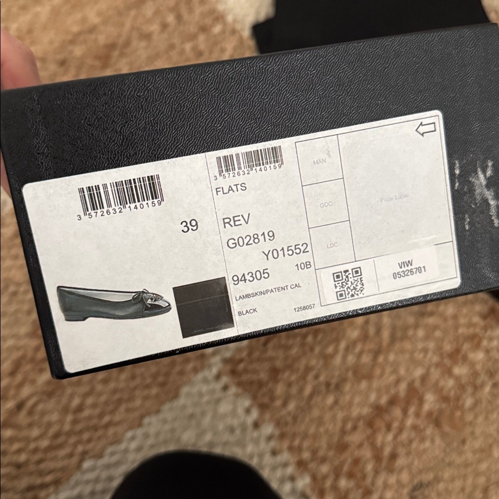 *SOLD* Authentic CHANEL Black Lambskin Patent Ballerina Flats sz 39 - Picture 10 of 12